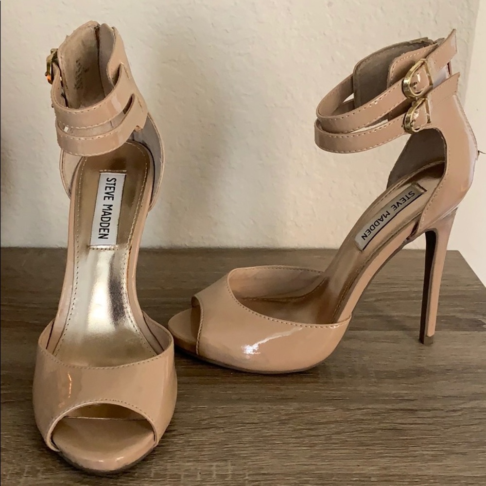 Used Steve Madden Marli peep toe heels